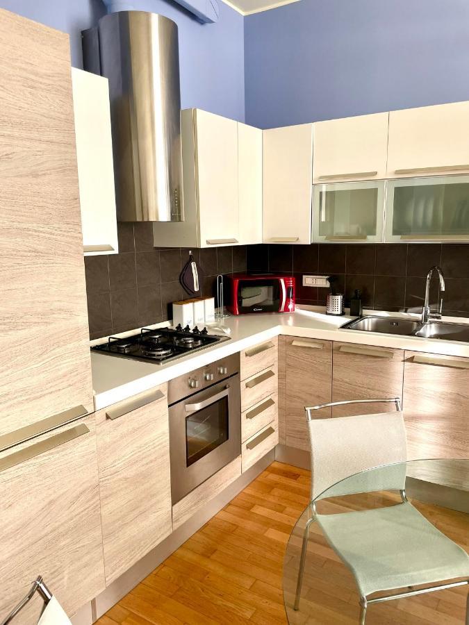 Luxury Four-Room Apartment In Monza Centro - 2 Min Walk To Train Station Bagian luar foto